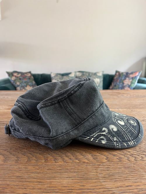 Black swirl Cadet